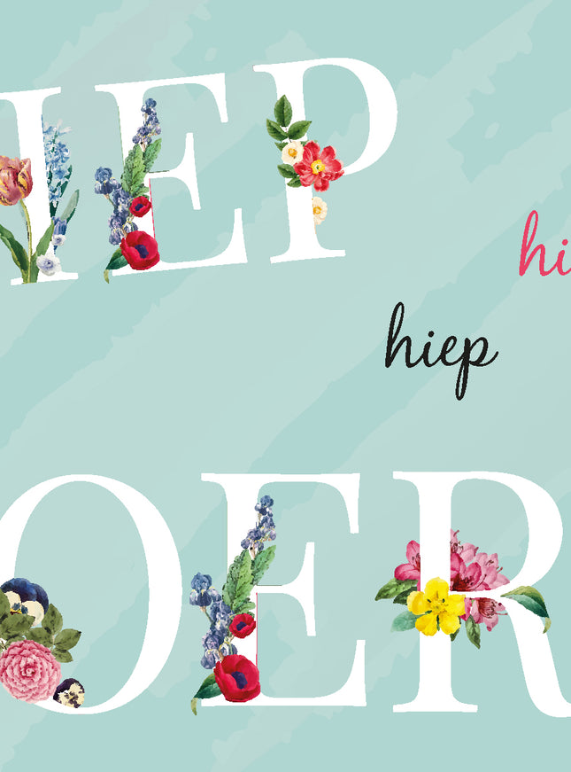 Wenskaart hiep hoera in bloemenletters (F11007)