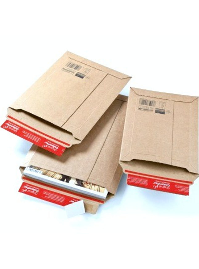 zakomslag microgolfkarton 229x310 mm (A4) - zelfklevende strip, zonder venster