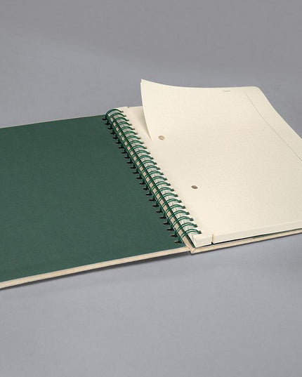 Boek met bamboe kaft, spiraalbinding