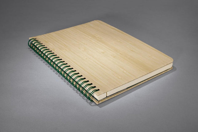 Boek met bamboe kaft, spiraalbinding