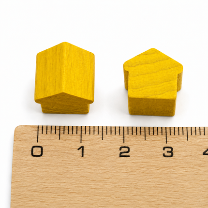 houten hotel - ca. 12x13x12 mm - geel