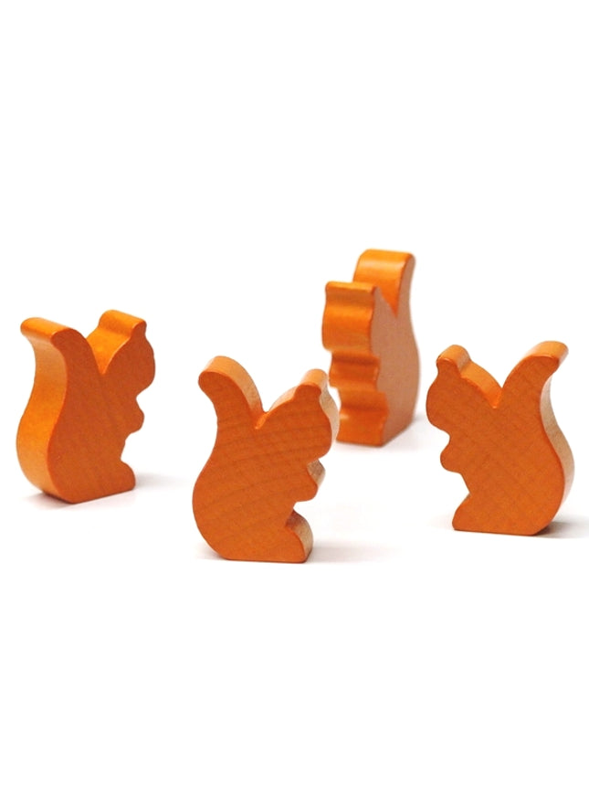 houten figuur eekhoorn oranje - ca. 19x25x8 mm