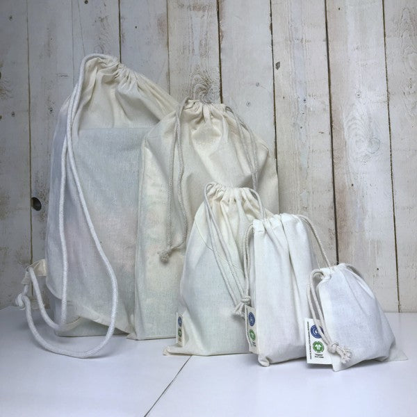 BIO- & Fairtrade katoenen zak met touwsluiting ca. 25x30 cm