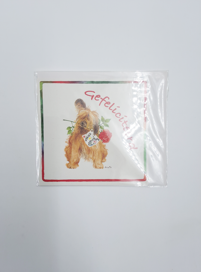 Vierkante wenskaart hond roos, "Gefeliciteerd" (F04047)