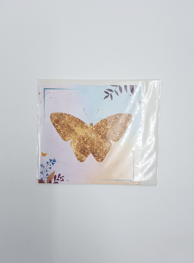 Carte de vœux carrée avec un papillon doré