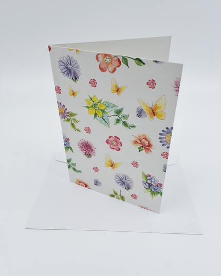 Wenskaart bloemen met vlinders (F10080)