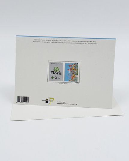 Greeting card flowers and blue sky (F10096)