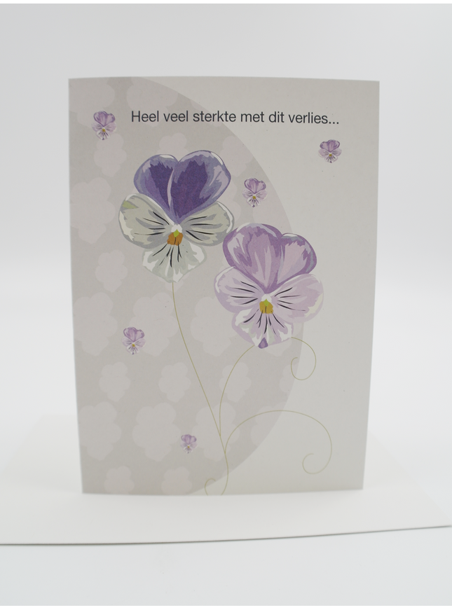 Wenskaart violen, Heel veel sterkte met dit verlies... (F11168)
