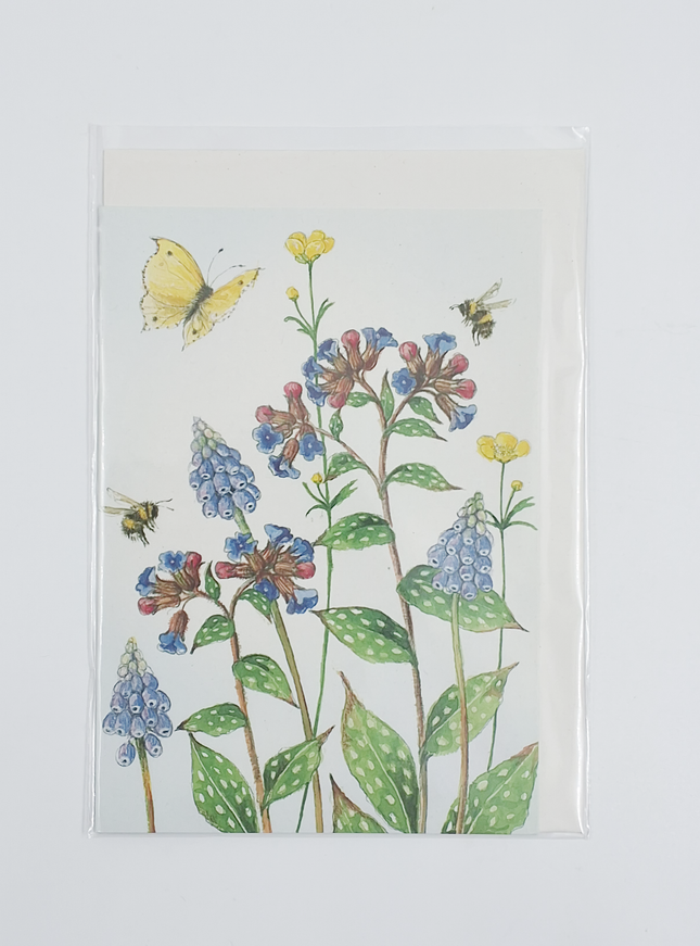 Wenskaart blauwe druifjes longkruid vlinder (F12218)
