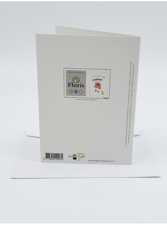 Wenskaart meisje hoera (F12497)