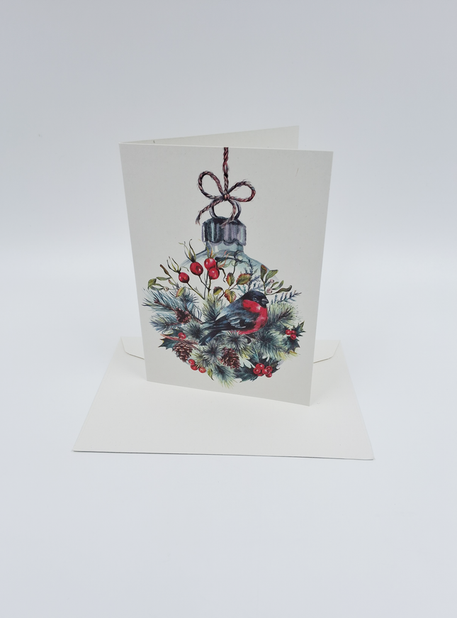 Wenskaart kerstbal met vogel (F13037)