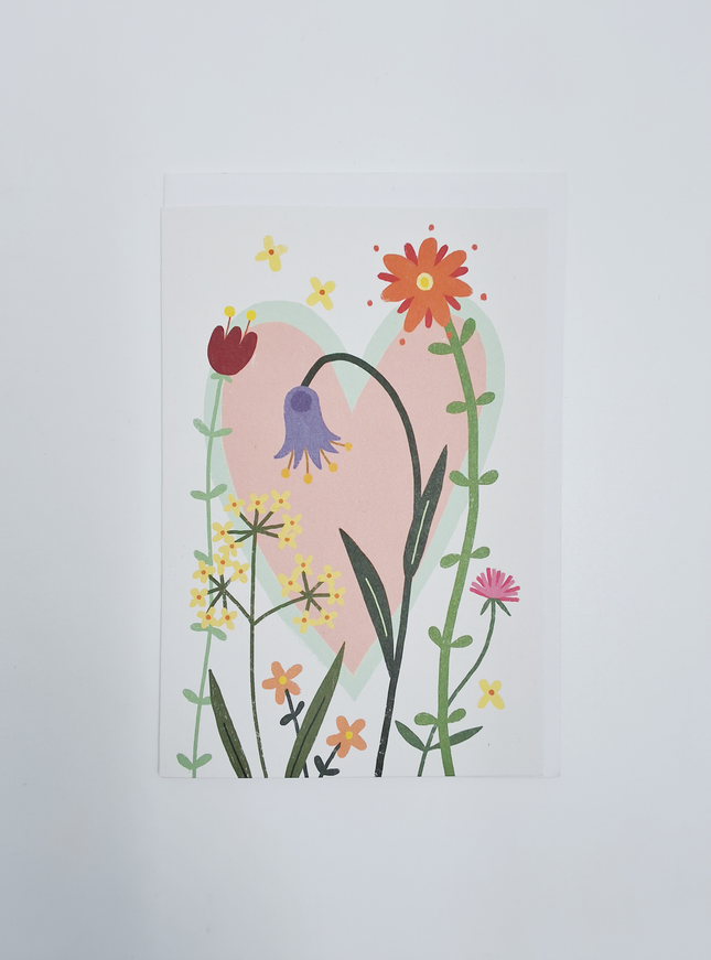 Wenskaart bloem met hart... (F15040)