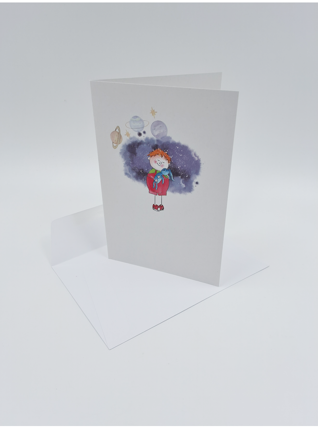 Wenskaart kind met blauwe knuffel (F15221)